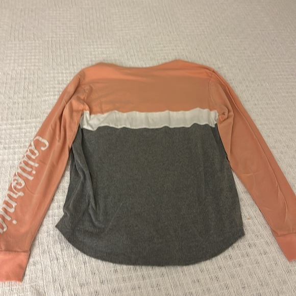 2 piece set (Hollister) - Picture 8 of 9